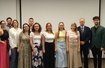 Bölcsészettudományi szekciók a KMSZK-n